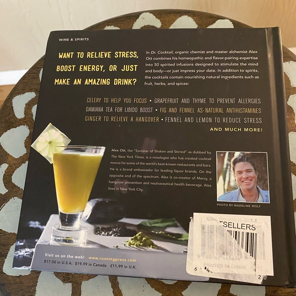 Cocktail book - Picture 2 of 2